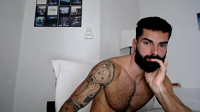 Verycutex online show from October 11, 2025, 7:18 am