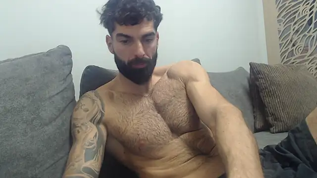 Verycutex online show from December 4, 2025, 6:12 am