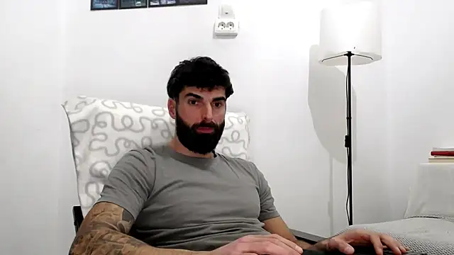 Verycutex online show from January 15, 2026, 3:27 pm