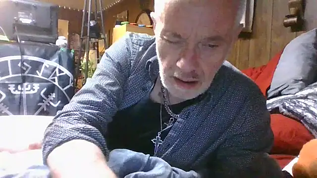 Makowboy online show from November 8, 2025, 11:58 pm