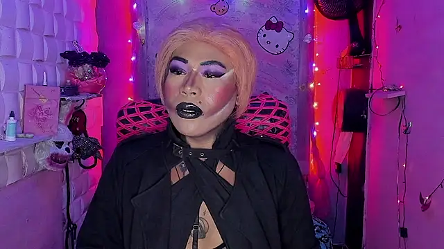 tsviolett online show from December 4, 2024, 5:44 pm