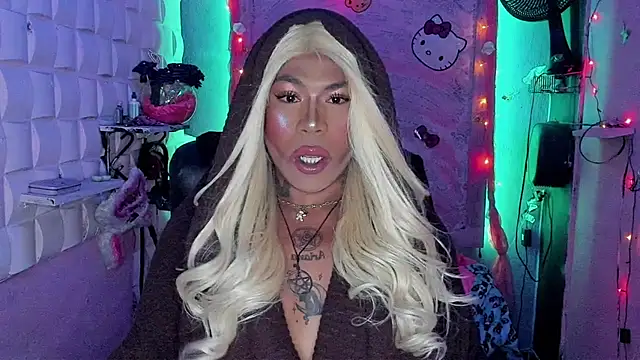 tsviolett online show from December 16, 2024, 5:00 pm