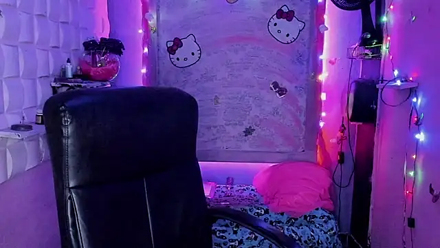 tsviolett online show from January 3, 2025, 6:14 pm