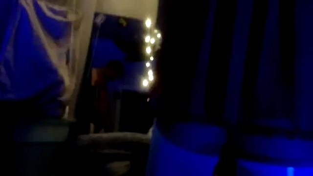 lickthecat online show from October 28, 2025, 6:17 am