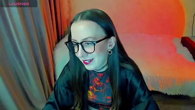 CurlySteph online show from March 29, 2026, 6:30 pm