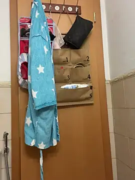 camelia3 online show from March 3, 2025, 1:21 am