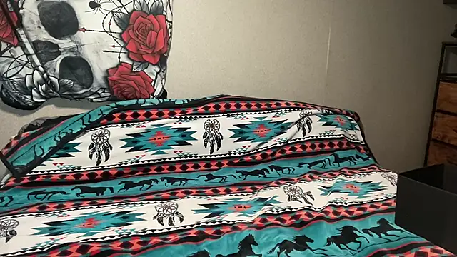 magicsparkles online show from September 24, 2025, 6:33 pm