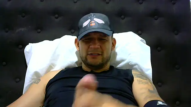 altenori112 online show from February 7, 2025, 11:45 pm