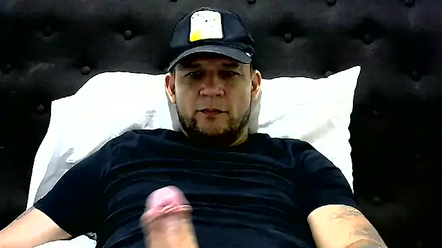 altenori112 online show from February 9, 2025, 4:07 pm