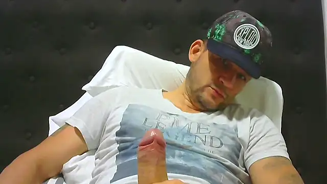 altenori112 online show from September 18, 2025, 1:51 am