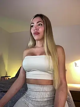 Snapshot of Kimy_Angel chatting on May 6, 2026, 1:36 am Kimy Angel online show from May 6, 2026, 1:36 am