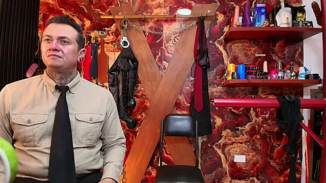 boy n girl online show from October 23, 2025, 9:41 am