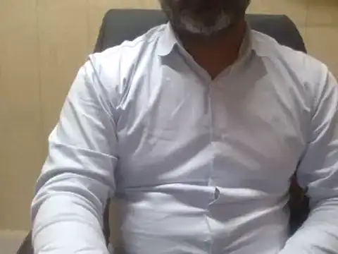 hairymaster95 online show from February 6, 2025, 11:10 am