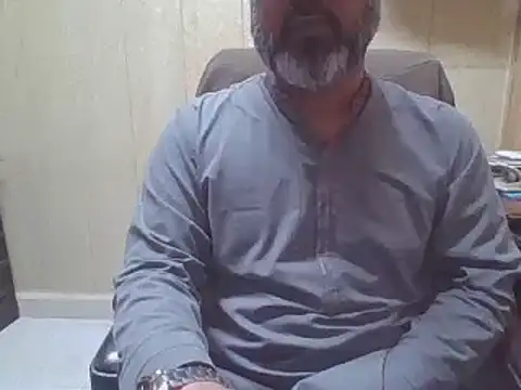 hairymaster95 online show from November 27, 2025, 4:58 am