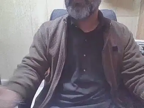 hairymaster95 online show from January 13, 2026, 4:18 am