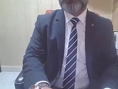 hairymaster95 online show from April 15, 2026, 4:08 am