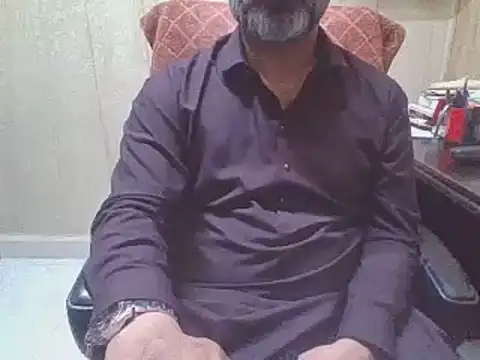 hairymaster95 online show from May 22, 2026, 5:07 pm