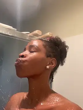 Cum2Charm online show from April 20, 2026, 1:25 pm