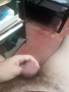 Ummfuss1 online show from December 10, 2024, 10:05 pm