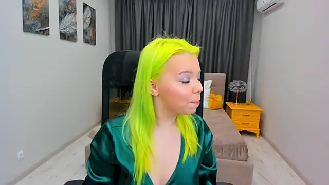 EnergyBunny 1 online show from March 4, 2025, 5:13 pm