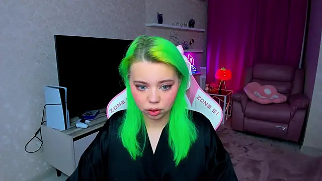 EnergyBunny 1 online show from October 14, 2025, 6:20 pm