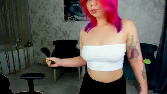 Snapshot of EnergyBunny_1 chatting on April 30, 2026, 8:57 pm EnergyBunny 1 online show from April 30, 2026, 8:57 pm