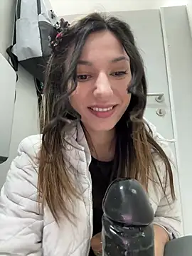  MiaQueen  online show from March 17, 2025, 11:32 pm