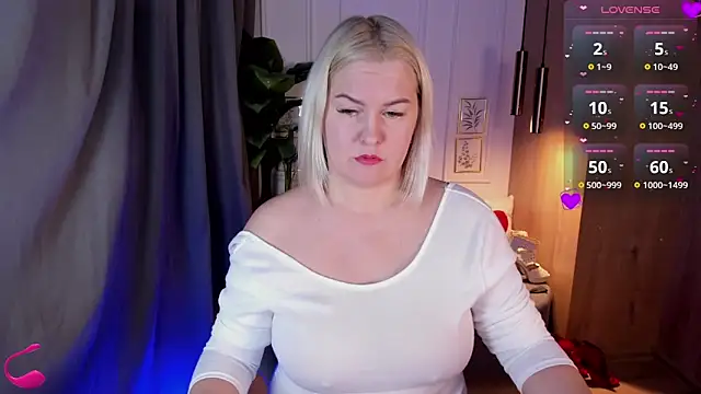 YolandaKiss online show from February 22, 2025, 8:31 pm