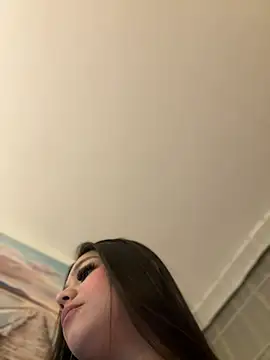 Alyshanon18 online show from February 27, 2025, 3:04 am