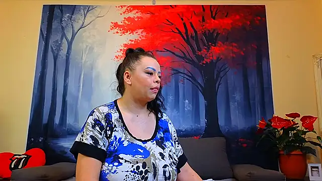 ElizabethEven online show from February 21, 2025, 5:13 am