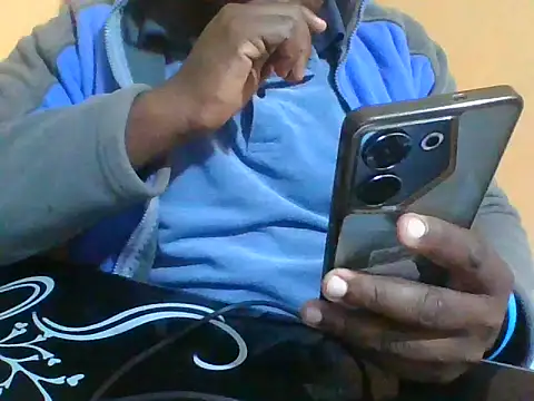 Snapshot of honeyswit chatting on June 21, 2026, 10:12 pm honeyswit online show from June 21, 2026, 10:12 pm
