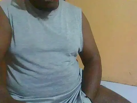 Snapshot of honeyswit chatting on July 3, 2026, 9:54 pm honeyswit online show from July 3, 2026, 9:54 pm