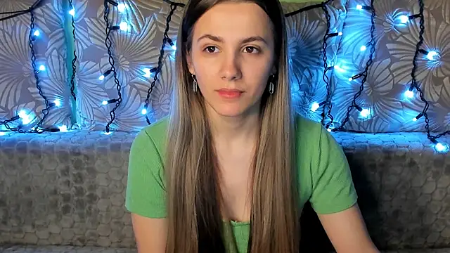 MaggieCake online show from February 9, 2025, 1:22 am