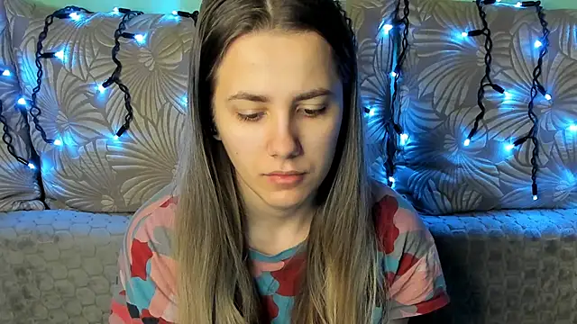 MaggieCake online show from February 4, 2026, 4:29 am