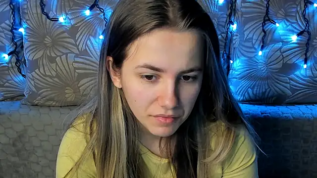 MaggieCake online show from February 16, 2026, 1:46 am