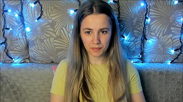 MaggieCake online show from April 21, 2026, 3:02 am