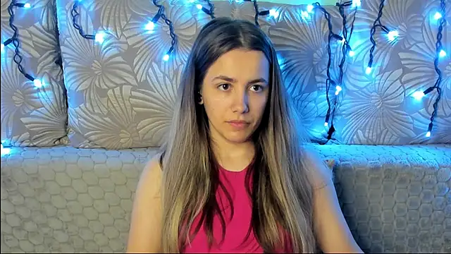 MaggieCake online show from June 6, 2026, 3:44 am