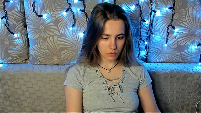 MaggieCake online show from June 11, 2026, 1:49 am