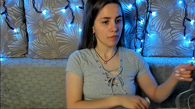 MaggieCake online show from June 11, 2026, 2:53 am