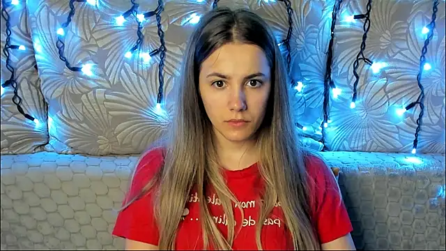 MaggieCake online show from July 13, 2026, 1:41 am