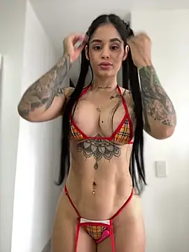 LaraHenao online show from February 14, 2025, 12:36 pm