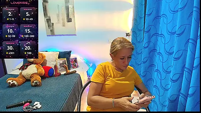 Naty Stone online show from December 9, 2024, 11:45 pm