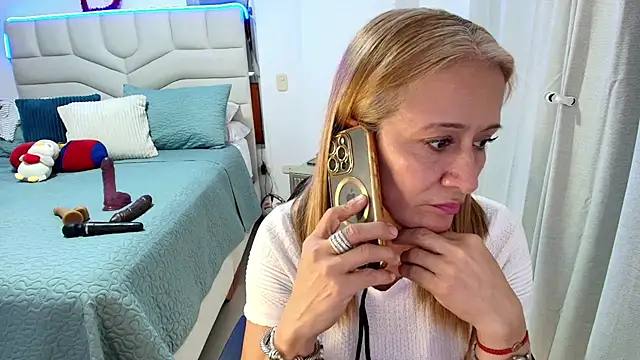 Snapshot of Naty_Stone chatting on July 28, 2026, 8:52 pm Naty Stone online show from July 28, 2026, 8:52 pm