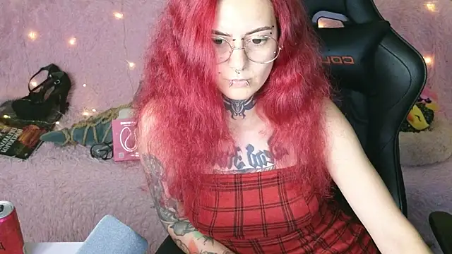 Ginger Stay online show from September 10, 2025, 10:32 pm