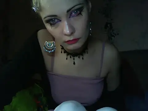 WildMissNiks online show from May 15, 2026, 7:15 am