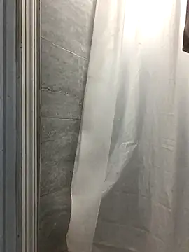 69RIPsta69 online show from October 30, 2025, 7:47 pm