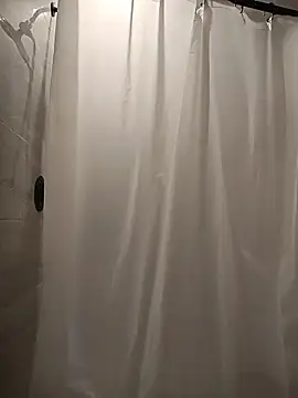 69RIPsta69 online show from November 14, 2025, 8:07 pm