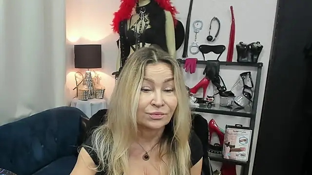 crystaLUX online show from March 24, 2026, 5:12 am