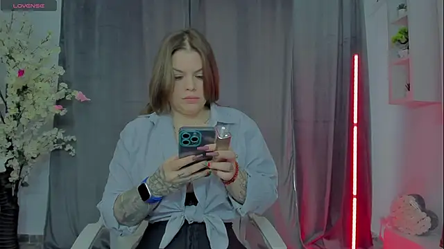 Raven Luna online show from January 13, 2025, 7:32 am