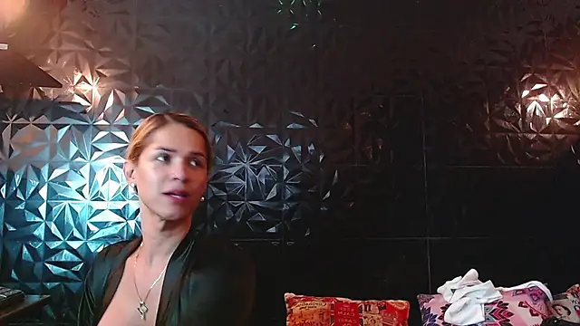 Snapshot of PINK__LOLA1 chatting on June 12, 2026, 10:30 pm PINK LOLA1 online show from June 12, 2026, 10:30 pm